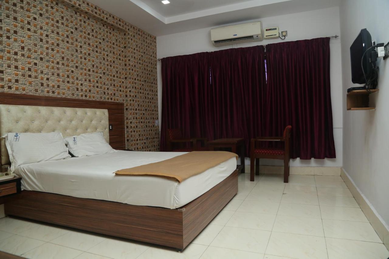 Konark Lodge Visakhapatnam Ngoại thất bức ảnh